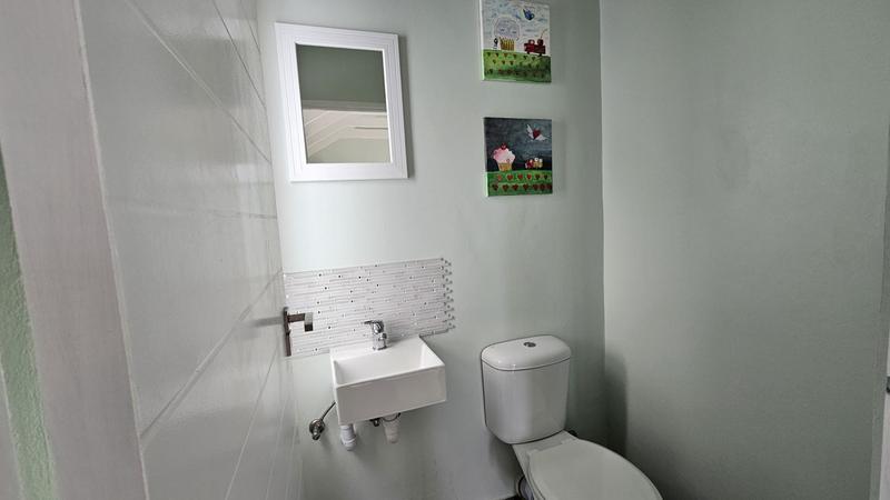 3 Bedroom Property for Sale in Shelley Point Western Cape